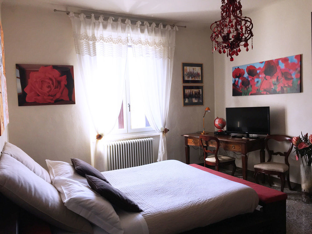 B&B Guerrazzi Pise Extérieur photo